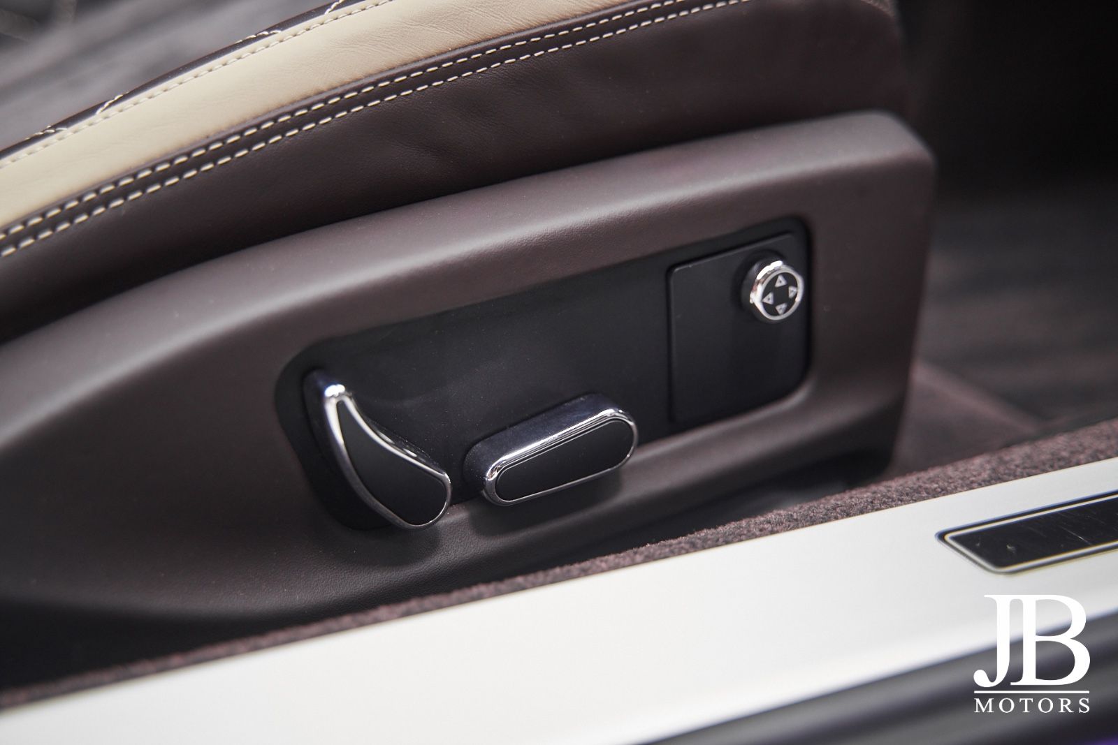 Fahrzeugabbildung Bentley Continental GT Speed Naim Ceramic Rotating Disp.