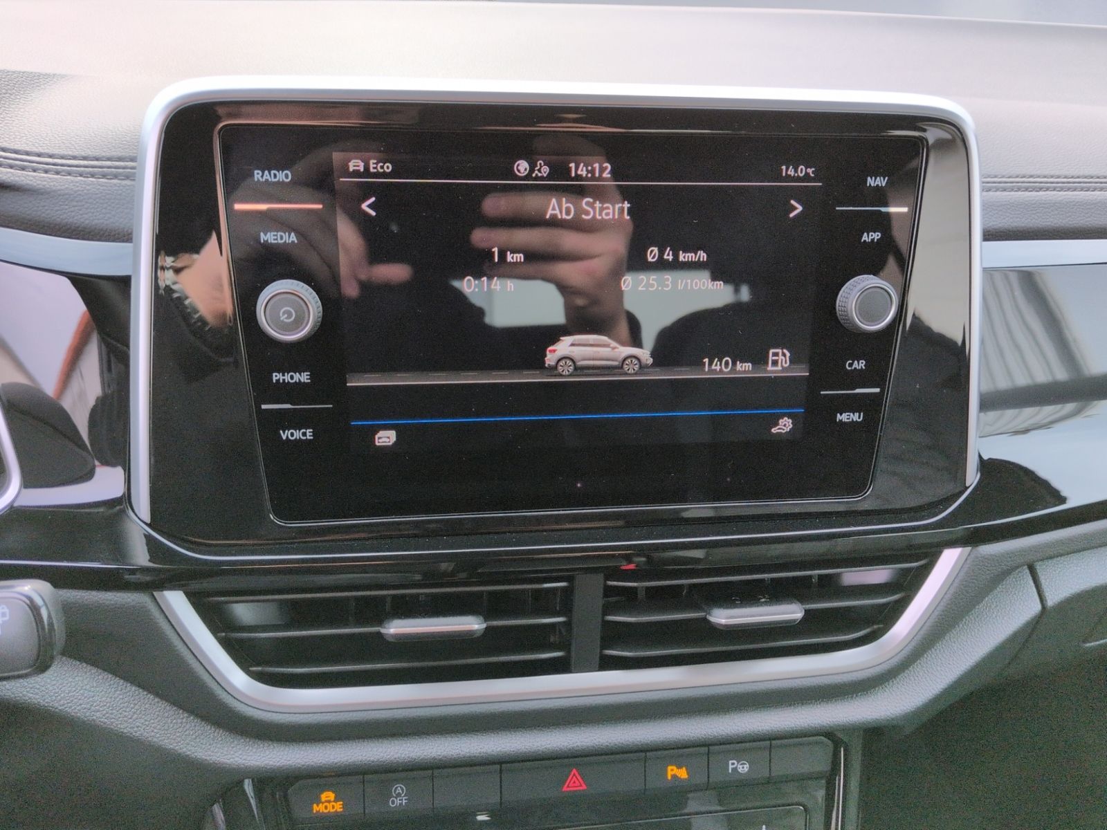 T-Roc 1.0 TSI R-Line Kamera+NAVI+APP+SHZ