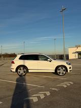 Volkswagen Touareg 3.0 V6 TDI Tiptronic BlueMotion Tech... - VW Touareg Gebrauchtwagen in Stuttgart