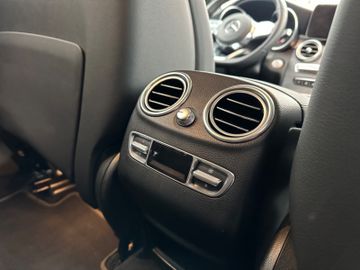 Fahrzeugabbildung Mercedes-Benz GLC 220d 4Matic AMG*Panorama*MBUX*Ambiente*