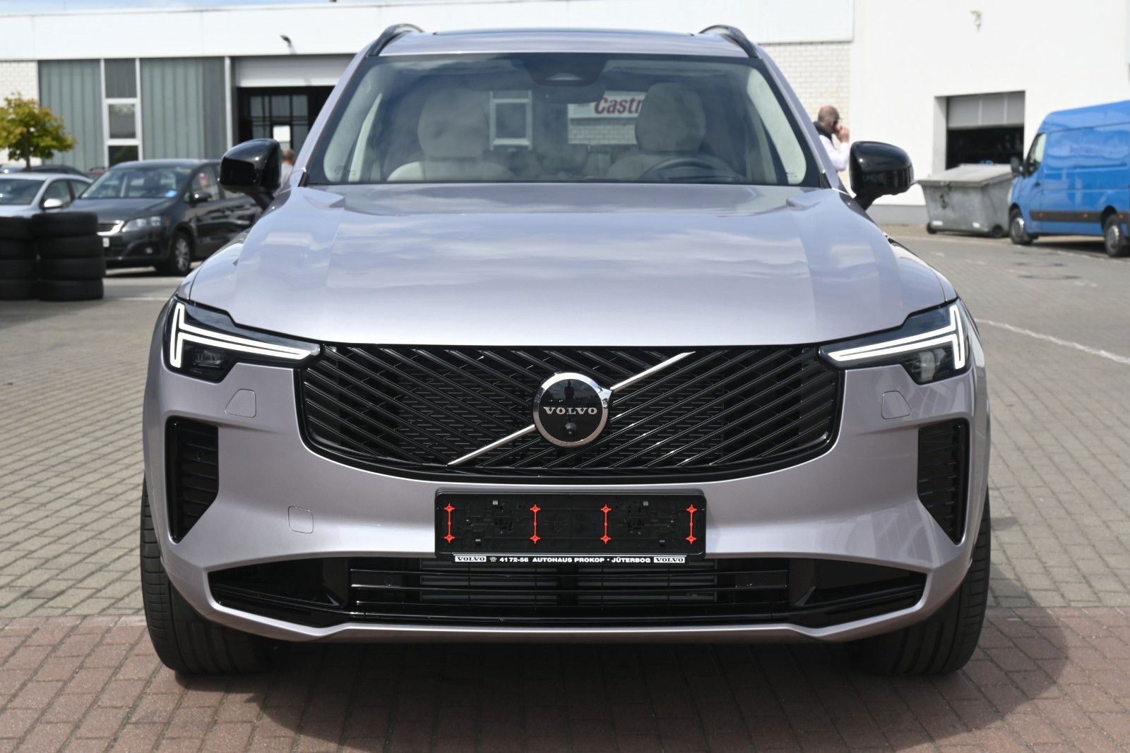 Fahrzeugabbildung Volvo XC90 T8 Ultra Dark *B&W*MASSAGE*LUFT*PANO*360°