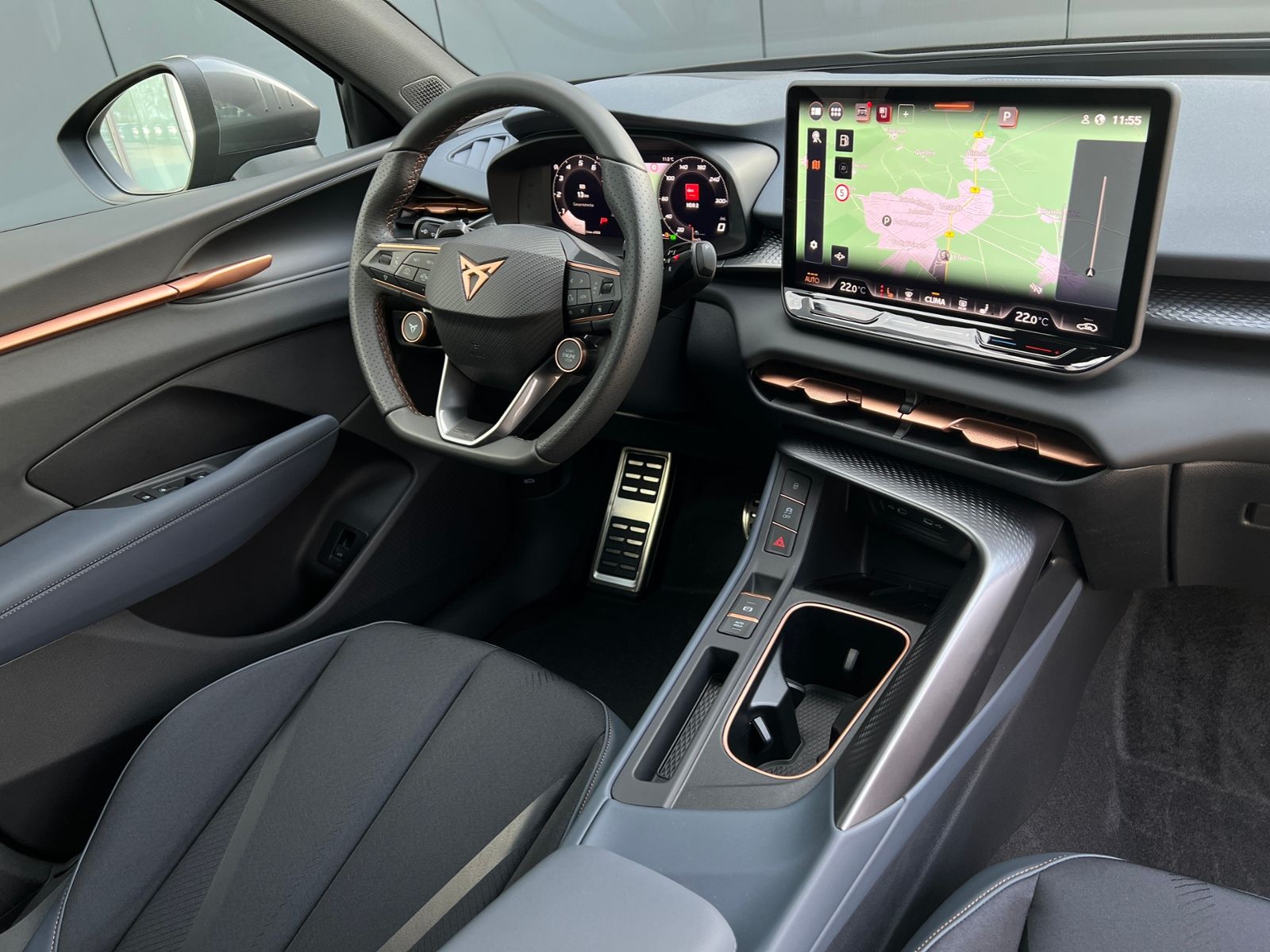 Fahrzeugabbildung CUPRA Terramar VZ 2.0 TSI DSG 4Drive *AHK, LED, Pano,