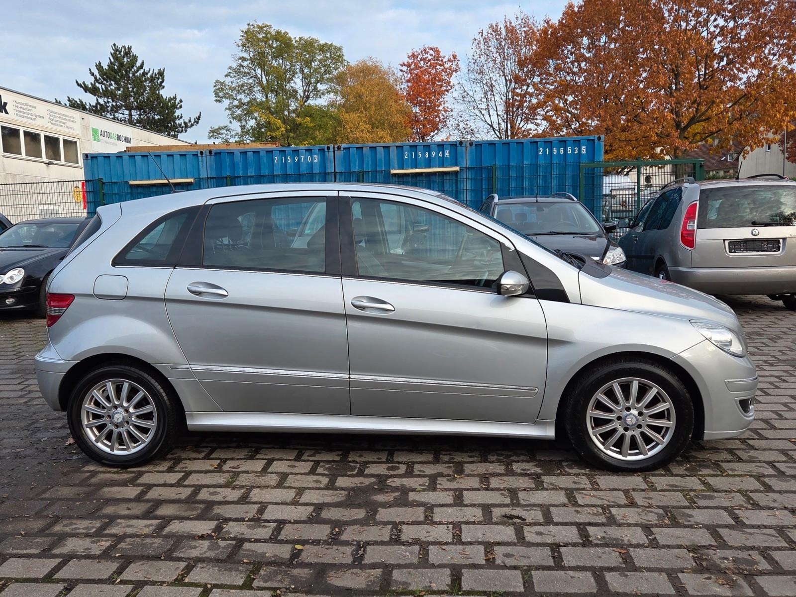 Mercedes-Benz B170 2008 — engine 1.699 cm³, 116 HP (85kW)
