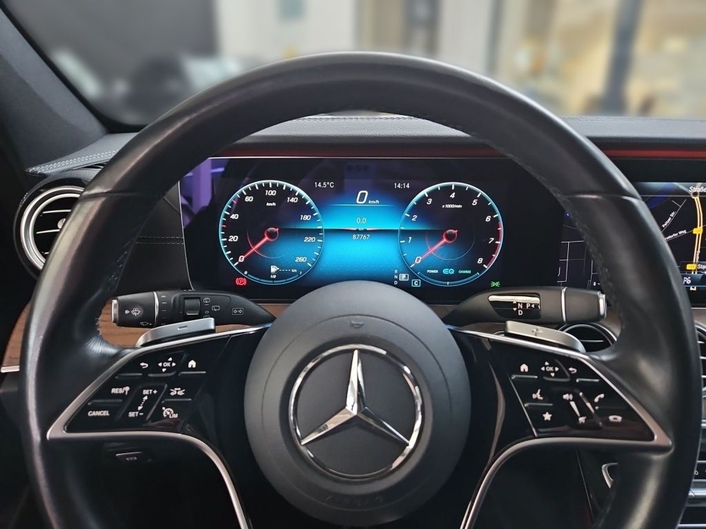 Fahrzeugabbildung Mercedes-Benz E 200 T Avantg. AHK ACC Memory Massage 360° LED