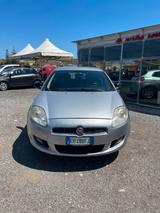 Fiat Bravo 1.9 MJT 120cv - silberne Fiat Bravo