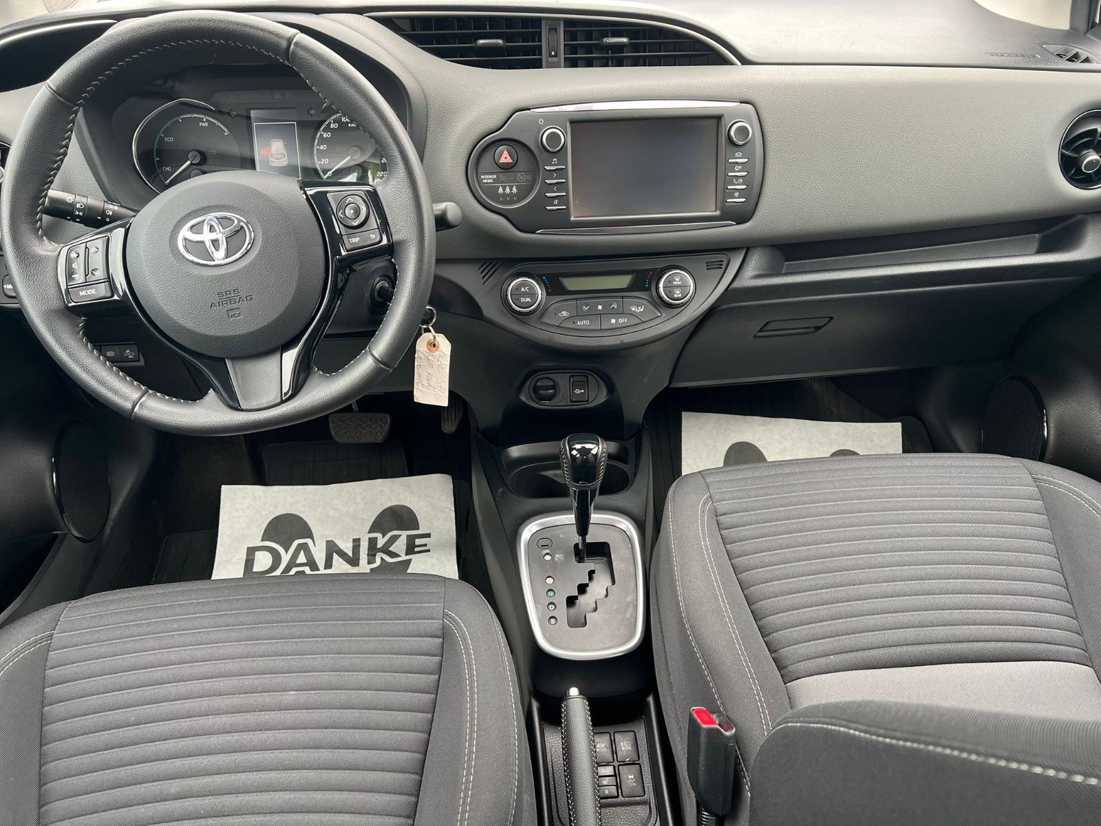 Toyota Yaris Hybrid 5 türig Automatik