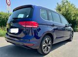 Volkswagen Touran 1.5 TSI OPF DSG Highline Highline - VW Touran Gebrauchtwagen in Wiesbaden
