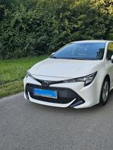 Toyota corolla schräghecklimousine  2019 - Toyota Gebrauchtwagen in Düren
