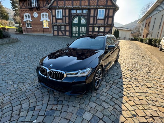 BMW 540i xDri*FACELIFT*M -Sportpak*VOLL*PANO*KeyGo*