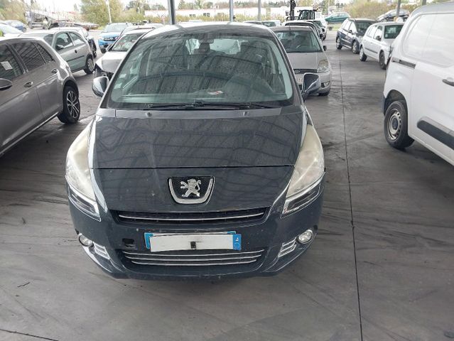 Peugeot 5008 1.6 HDI 112 PREMIUM