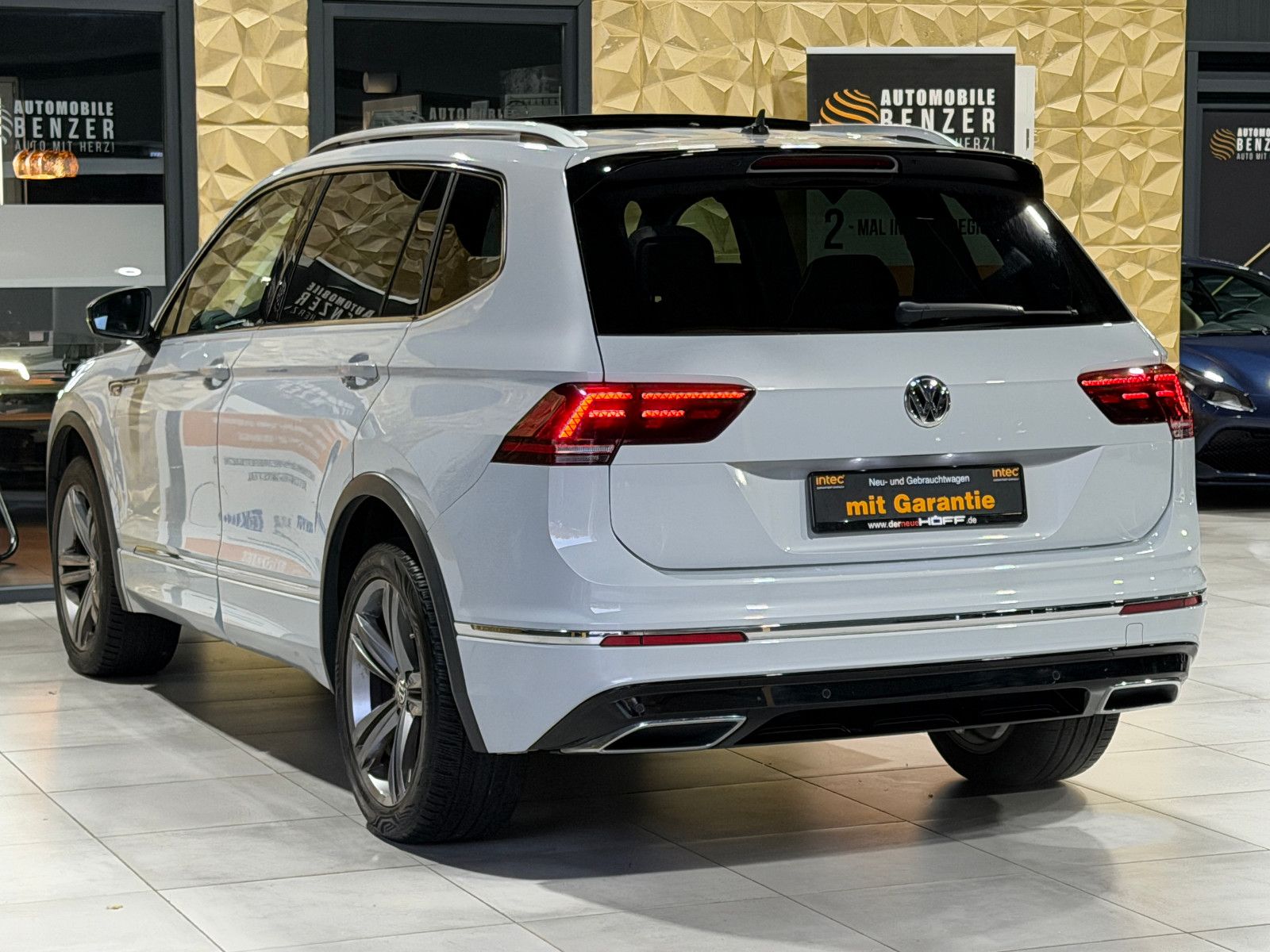 Fahrzeugabbildung Volkswagen Tiguan Allspace Highline 4Motion/R-LINE/PANO/LED