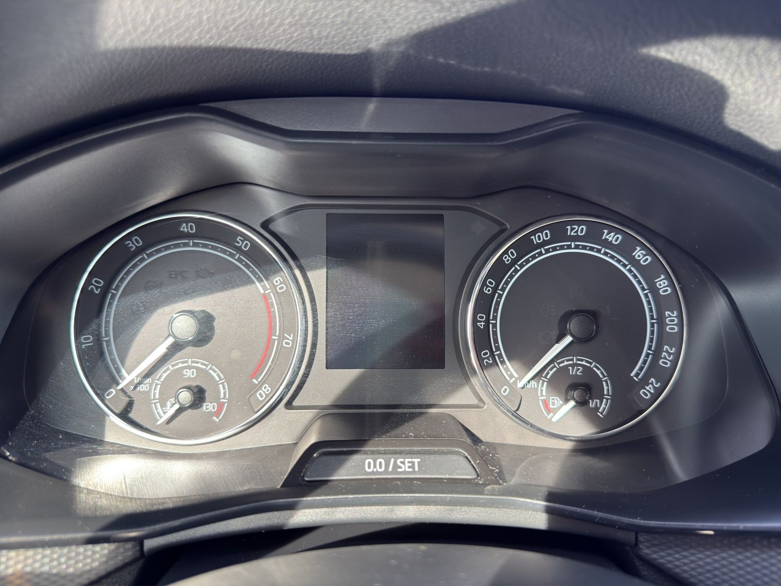 Fahrzeugabbildung SKODA Kamiq TSI Ambition LED Pano GRA PDC SH LM