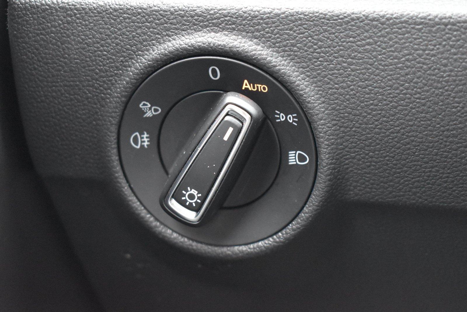 Volkswagen T-Roc 1.5 TSI R-Line APP LED Sitzhzg, миниатюра 21