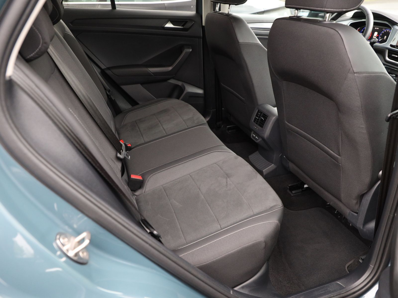 Volkswagen T-Roc - Bild 23