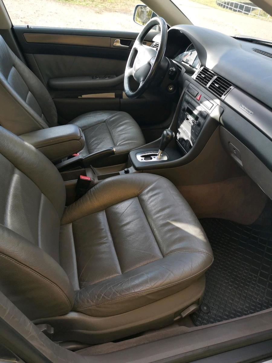 Audi Quattro 2004 — photo 9