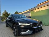 Volvo V60 Kombi Inscription NAVI LED KEYLESS SPURASSIT - Volvo V60 mit Diesel-Antrieb: Kombi