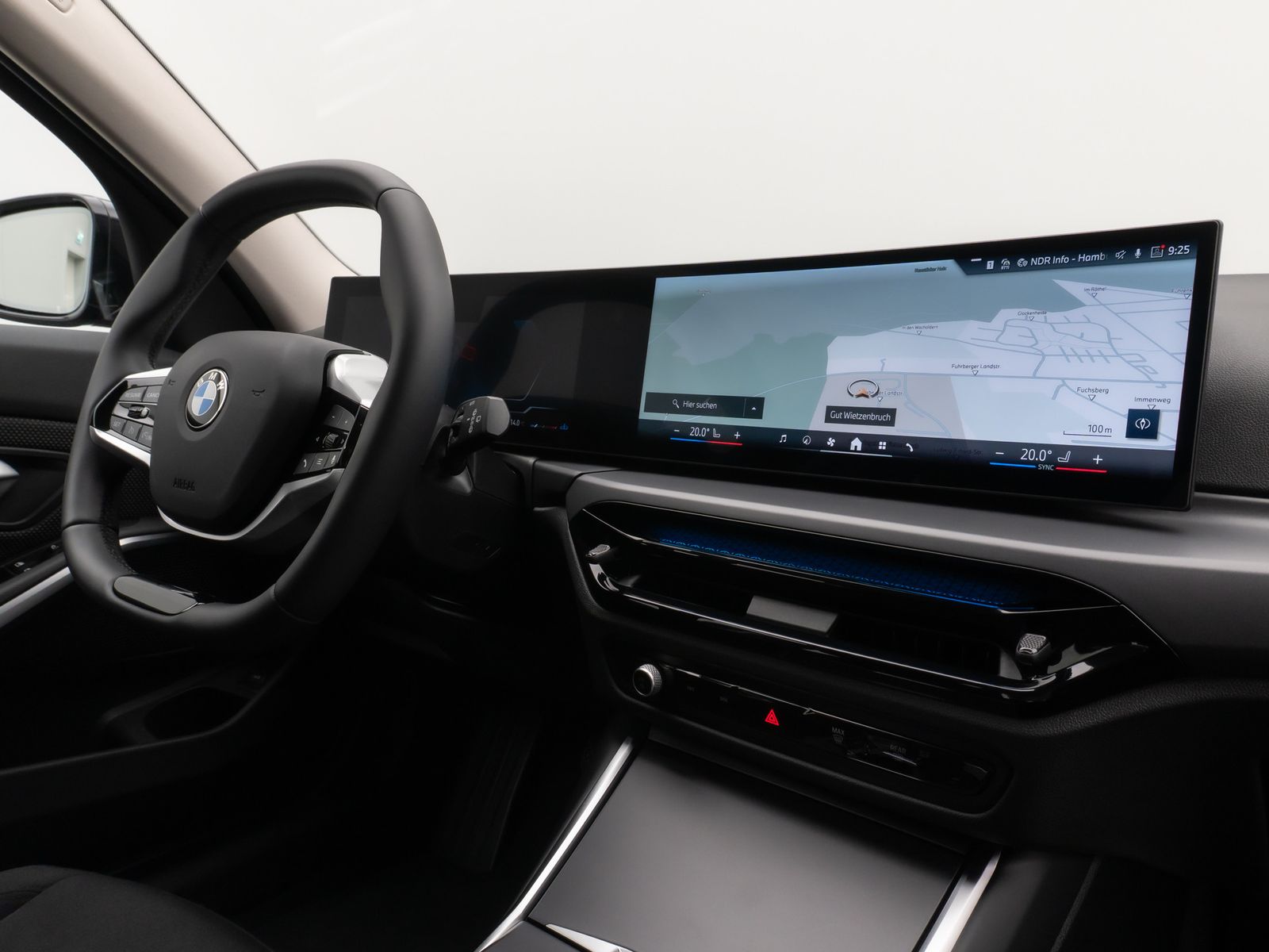Fahrzeugabbildung BMW 318i Kamera DAB CockPit+ Alarm Geschwindigkeitsr
