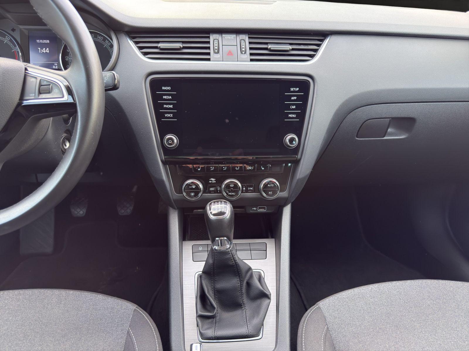 Skoda Octavia 1.5 TSI Combi Soleil CANTON+ESP+LED