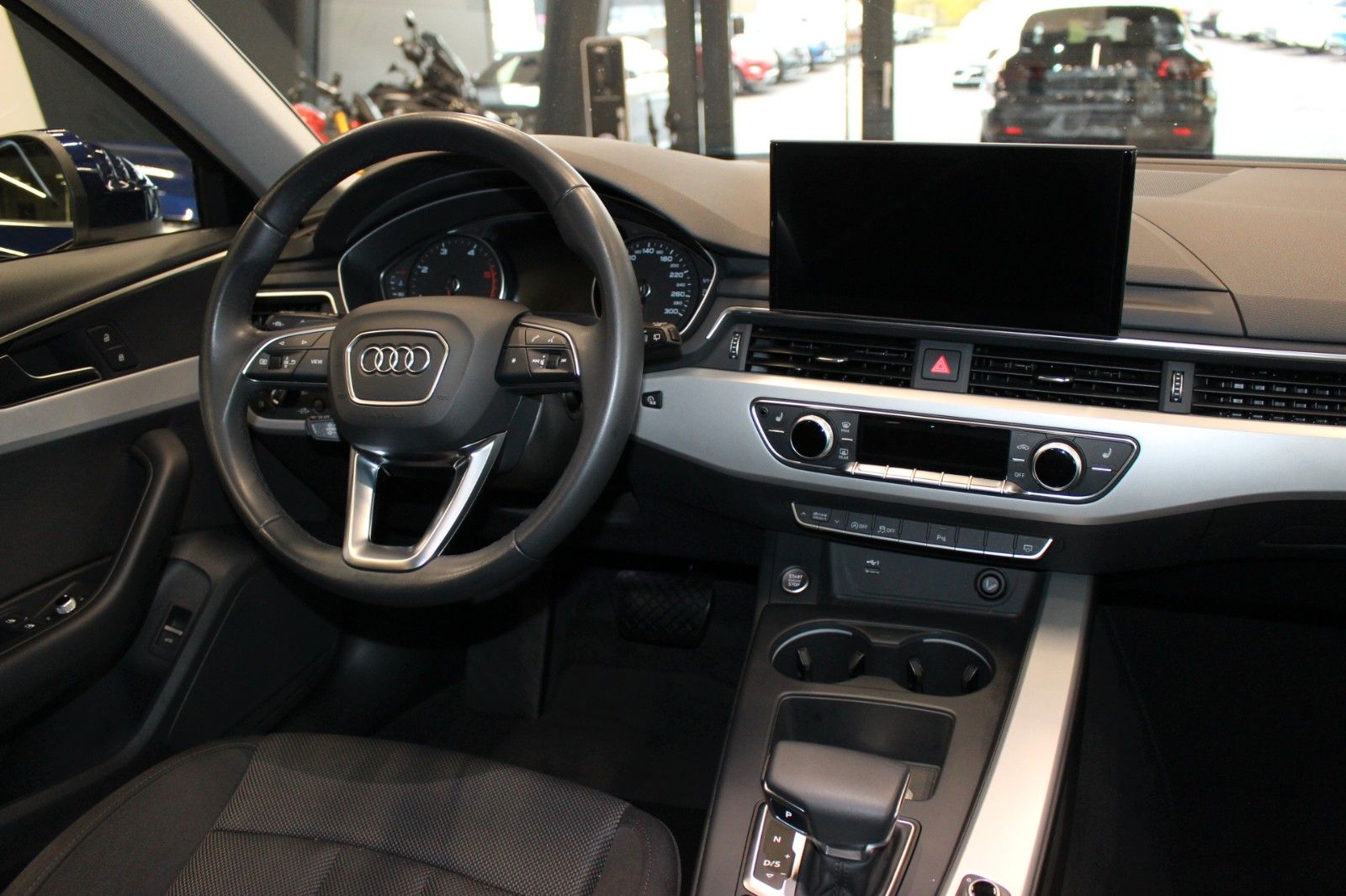 Fahrzeugabbildung Audi A4 40 TDI S tronic  Avant*Kamera*Navi*Ambiente.