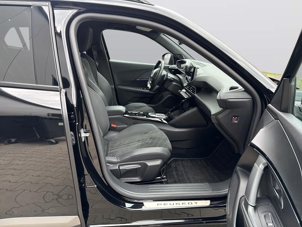 Peugeot 2008 Neuer 2008 GT PureTech 130 EAT8