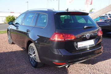 Volkswagen Golf - 5