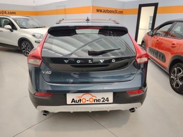 Volvo V40 Cross Country - 10