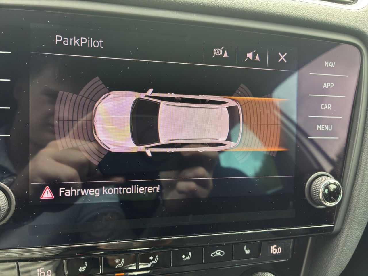 Skoda Octavia Kombi 2.0 TDI Soleil DSG+Navi+LED+KESSY foto 19
