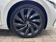 VW Arteon 2.0 TDI SB R-Line 4M*PANO*360*ACC*DCC* VW Arteon 2.0 TDI SB R-Line 4M*PANO*360*ACC*DCC*