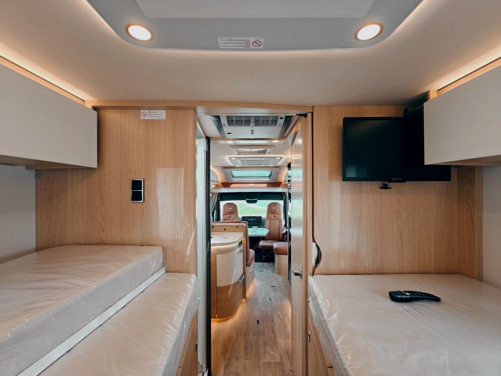Fahrzeugabbildung HYMER / ERIBA / HYMERCAR B - KLASSE ML T 780 X - SANSIBAR® LTD. PTS MAGNO