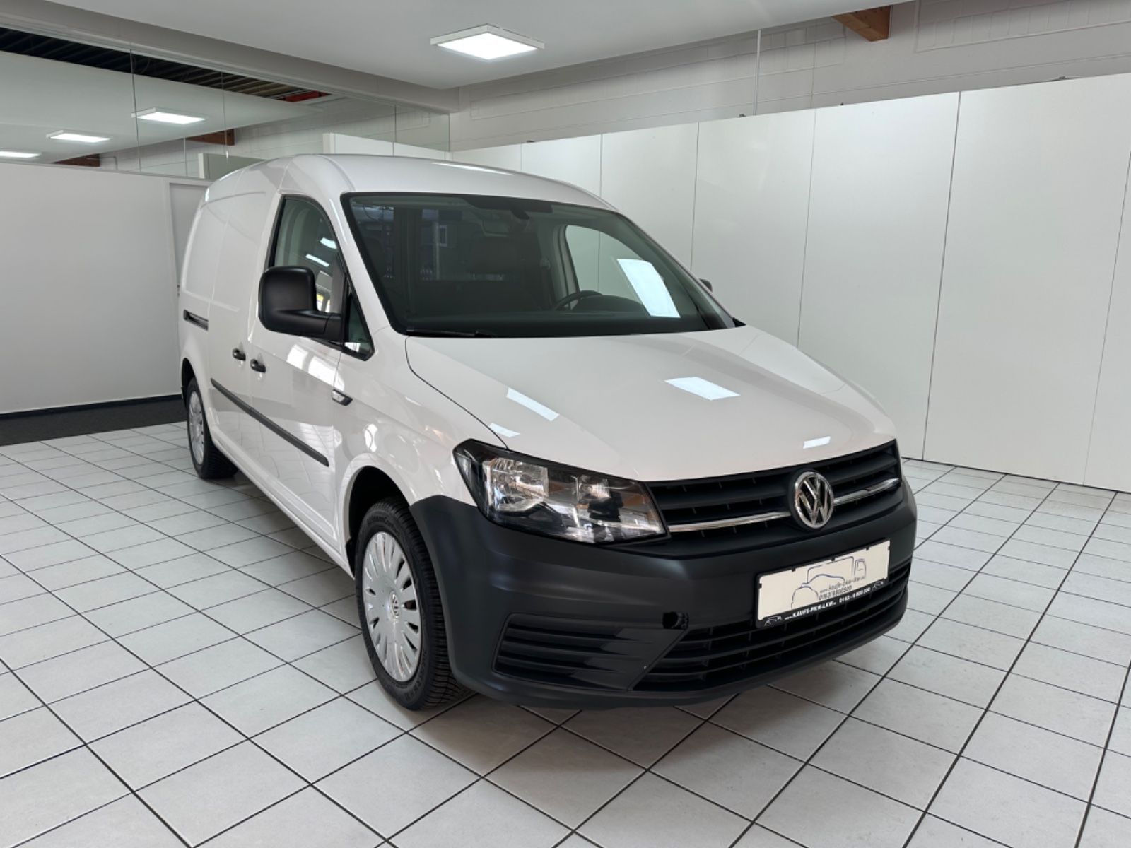 Fahrzeugabbildung Volkswagen Caddy Nfz Maxi Kasten BMT *Werkstatteinrichtung*