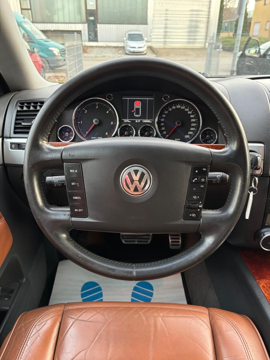 Volkswagen Touareg 2005 — photo 22