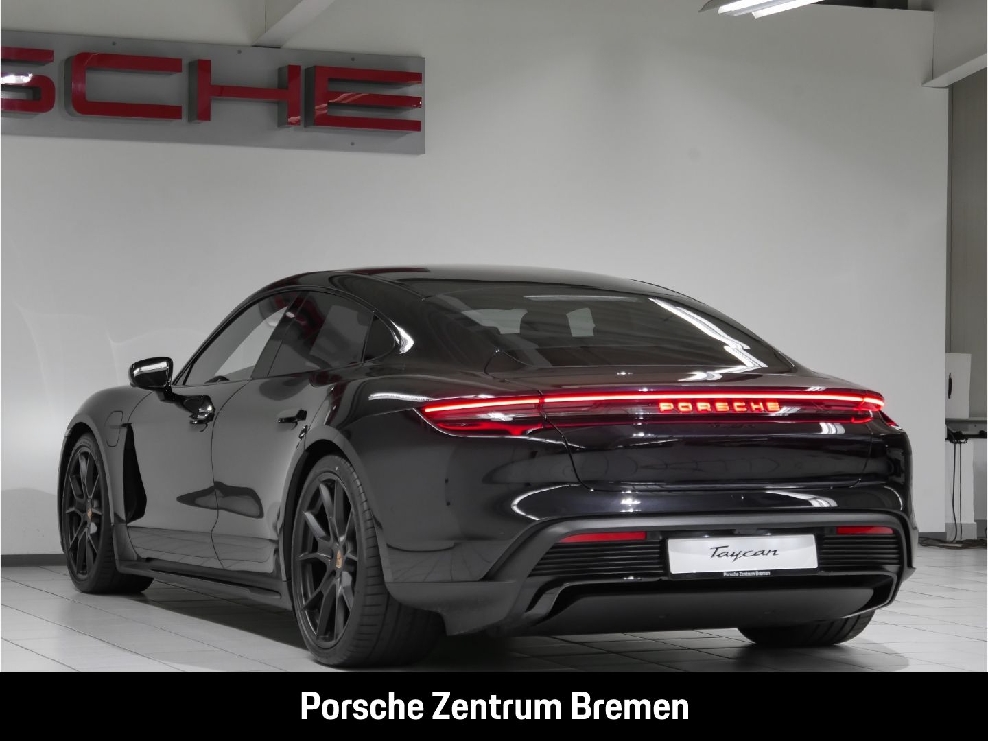 Porsche Taycan Black Edition imagem 3
