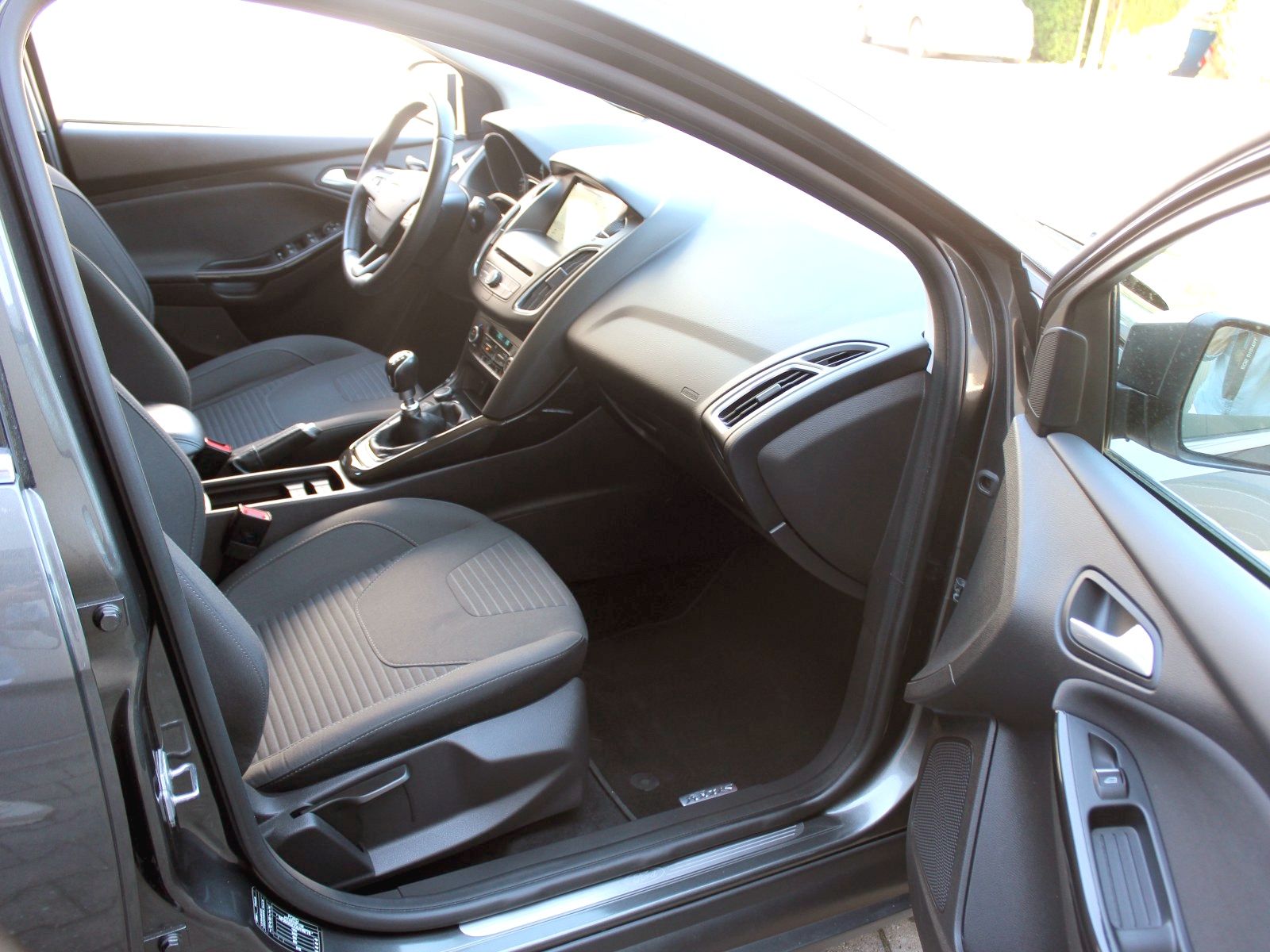 Fahrzeugabbildung Ford Focus Titanium 1,5 EcoBoost Start/Stopp