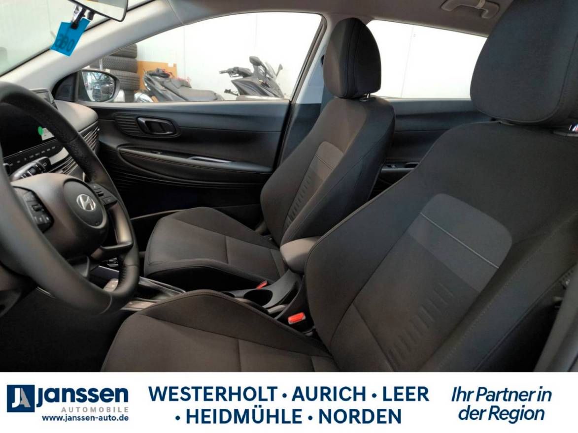 Fahrzeugabbildung Hyundai BAYON Trend Automatik Navi Rückfahrkamera, Sitzh