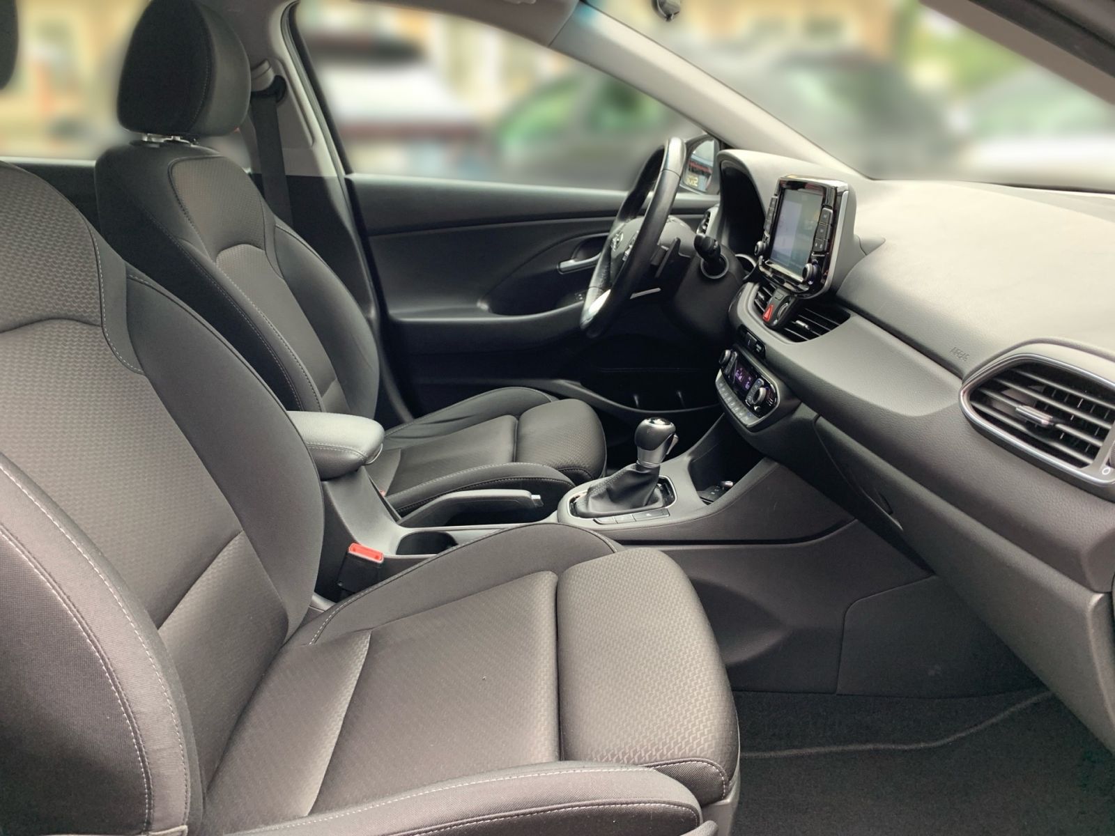 Fahrzeugabbildung Hyundai i30 7-DCT 1.4 T-GDI YES! Plus Standheizung