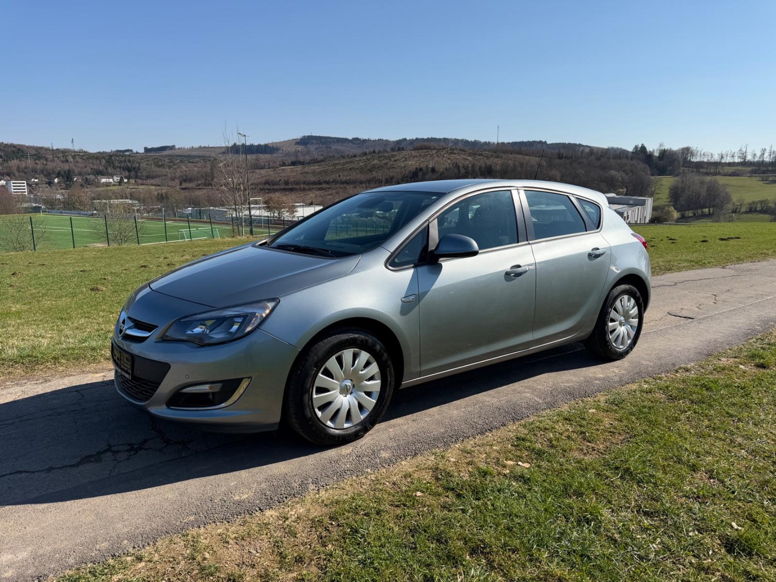 Opel Astra J Lim. 5-trg. Edition 2.0CDTI 165ps