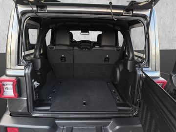Jeep WRANGLER MY25 Sahara 4x4 AT8 Kam.+KeyLess+LED+LM