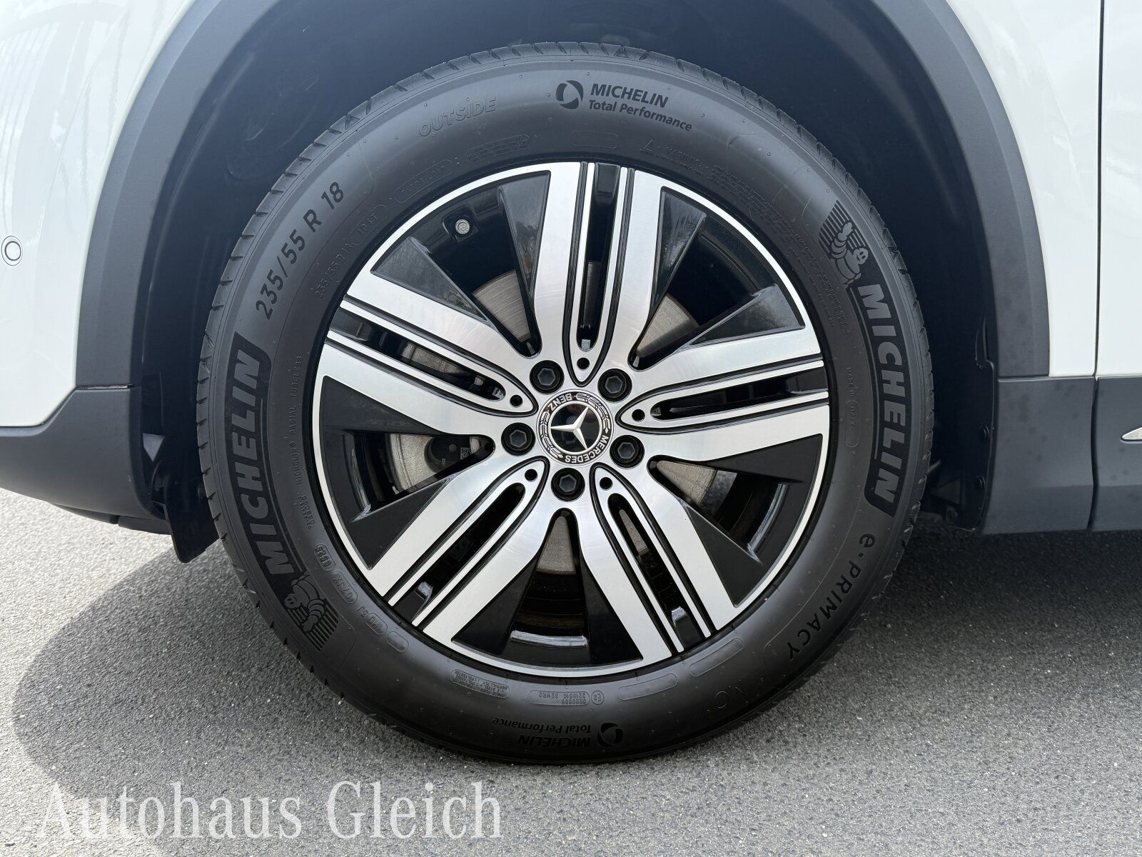 Fahrzeugabbildung Mercedes-Benz EQA 250 + Progressive Navi/Distronic/Klima/LED/B