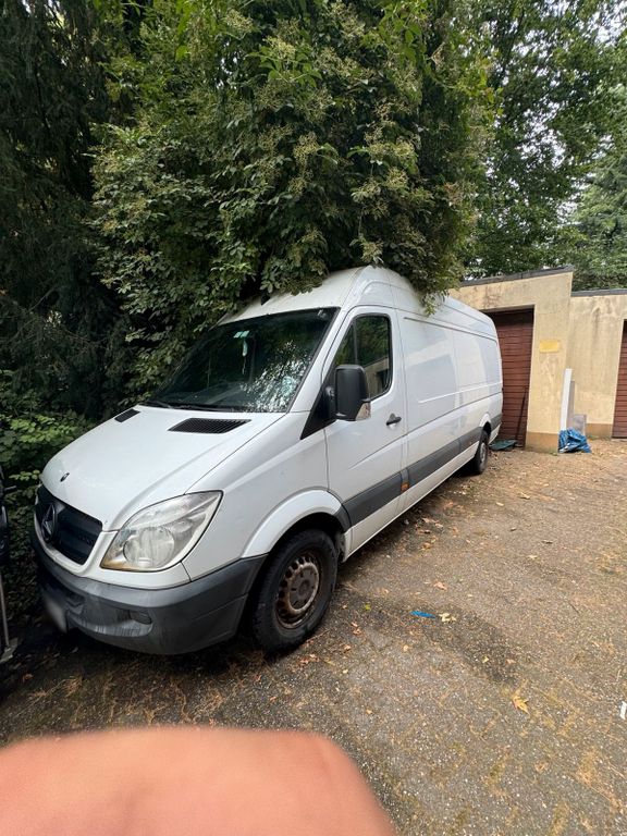Image of Mercedes-Benz Sprinter