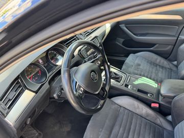 Volkswagen Passat Variant - 10