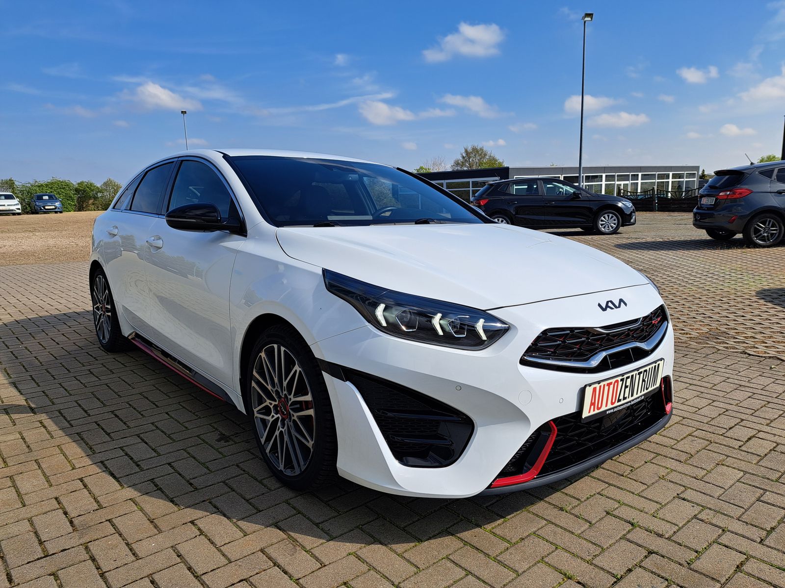 Fahrzeugabbildung Kia ProCeed GT JBL-SOUND PARK-ASSISTENT NAVI LED