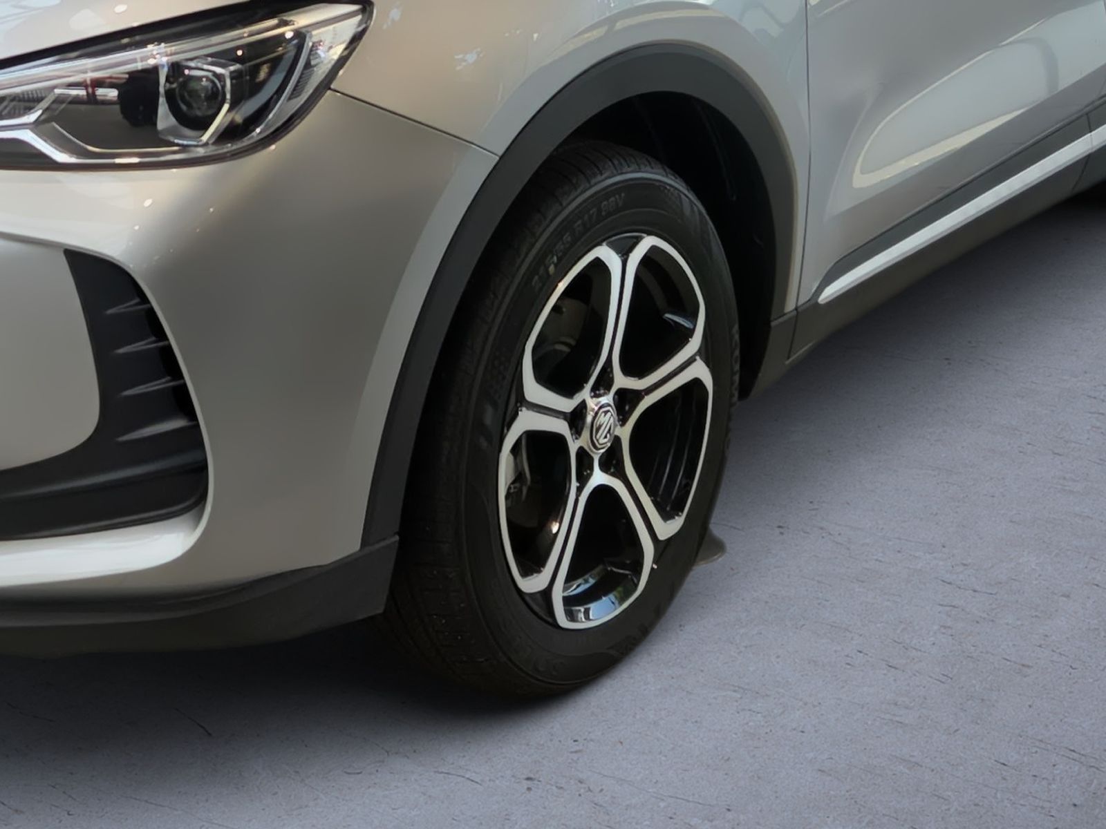 Fahrzeugabbildung MG ZS 1.5 T 85 kW Comfort  Handschalter *APPLE CARP