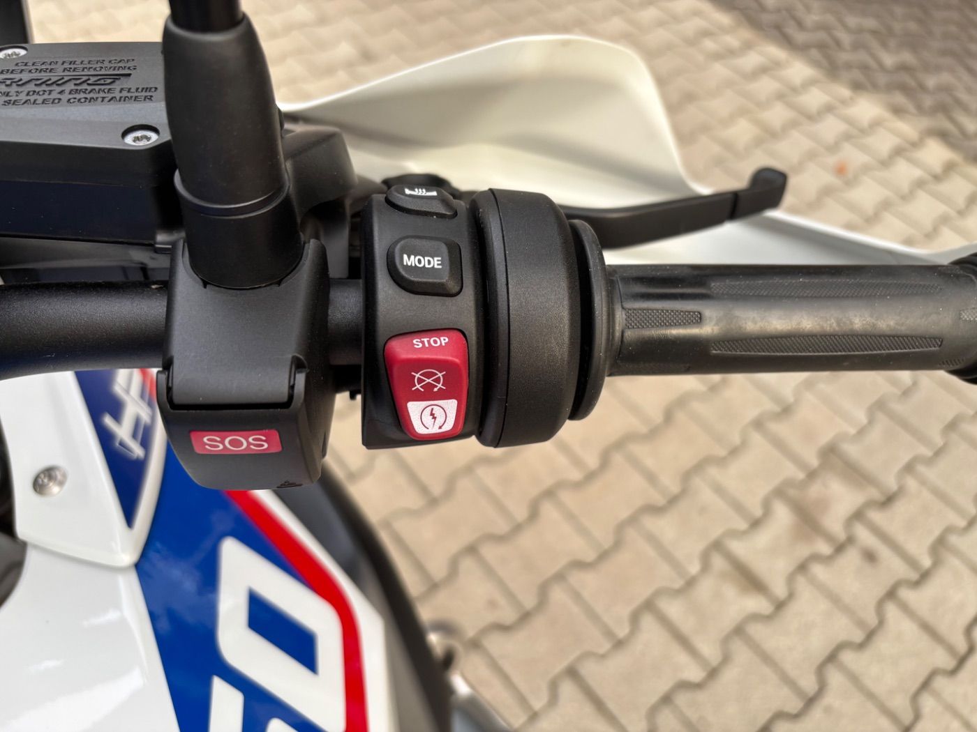 Fahrzeugabbildung BMW R 1250 GS HP 3 Pakete Tieferlegung