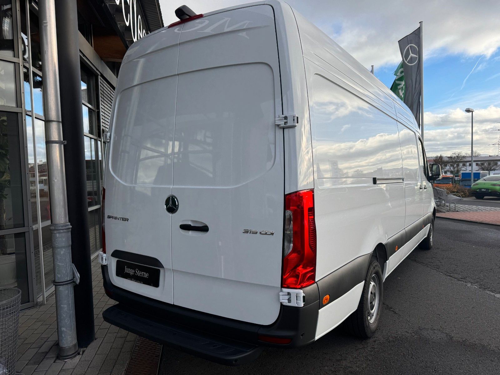 Fahrzeugabbildung Mercedes-Benz Sprinter 319 CDI 4325 Klimaautom Kamera LED