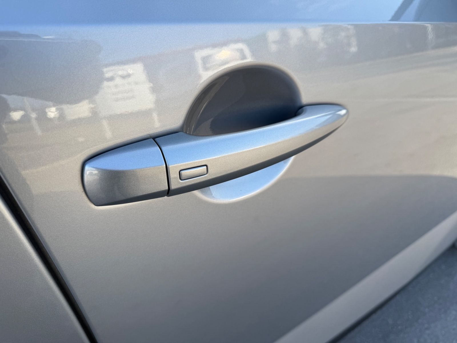 Fahrzeugabbildung Nissan Qashqai Acenta MHEV - Navi, Winter-Paket