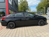 Hyundai i40 Comfort(Tüv&Insp.neu) - Hyundai i40 mit Benzin-Antrieb