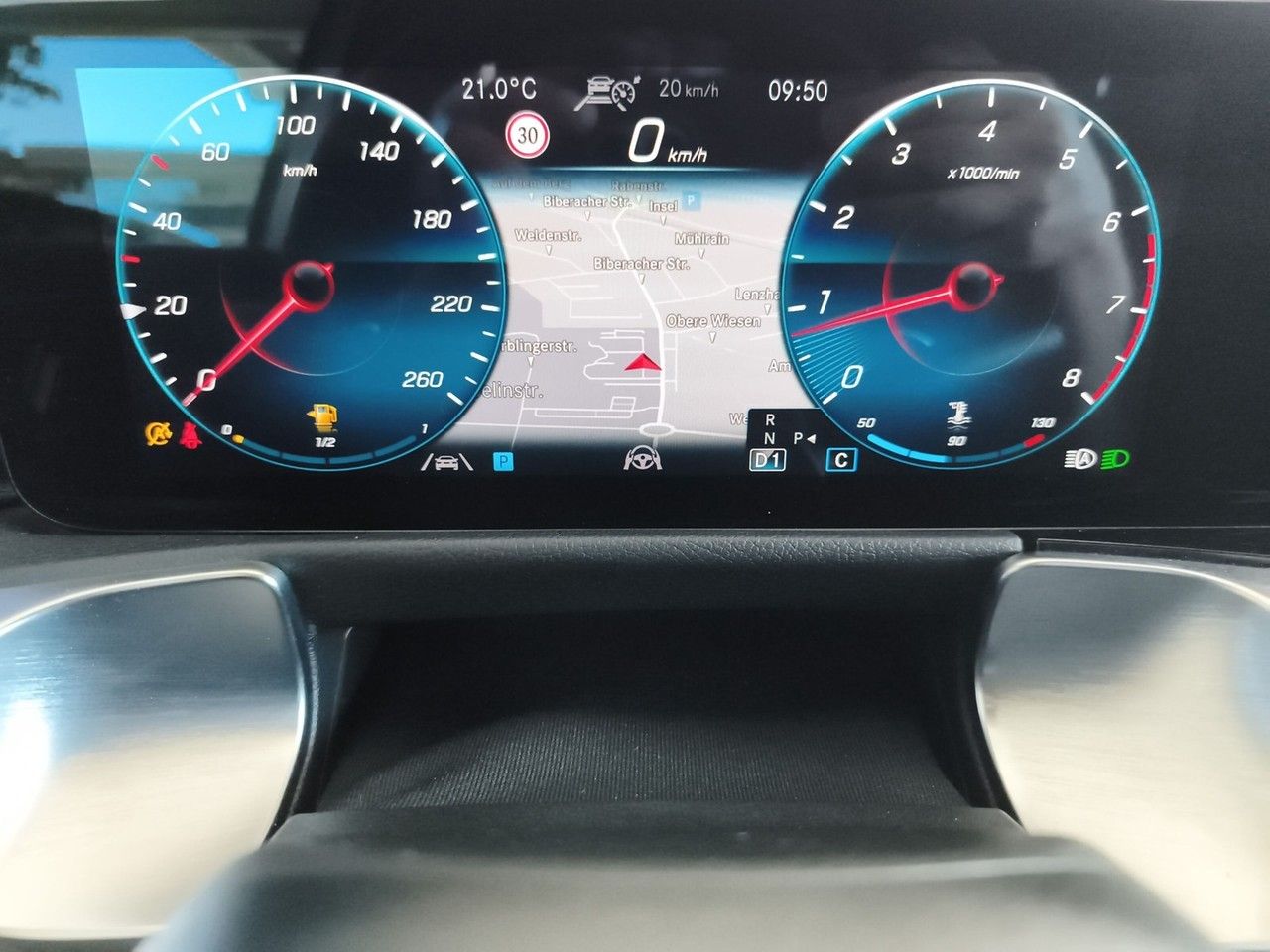 Mercedes-Benz GLB 250 DCT AMG-LINE AHK MATRIX DISTRONIC PANO foto 15