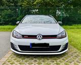 Volkswagen Golf 2.0 TSI BMT GTI Performance - Gebrauchtwagen von Privatanbietern mit TÜV