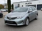 Toyota Auris Touring Sports Life+ - gebrauchte Toyota Auris aus dem Jahr 2013