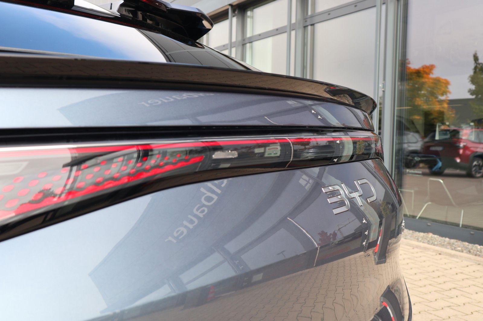 BYD SEALION 7